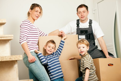 Step-by-step moving process with Bromley professionals