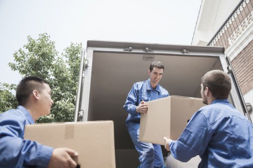 Customized moving solutions provided by Bromley experts